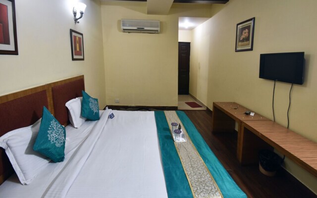 OYO 3412 Hotel Moti Mahal