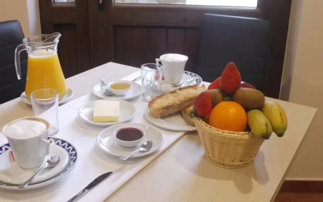 Hotel Molina Real