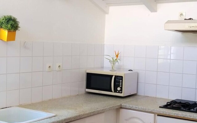 House With 2 Bedrooms in Le Gosier, With Enclosed Garden and Wifi - 3 km From the Beach