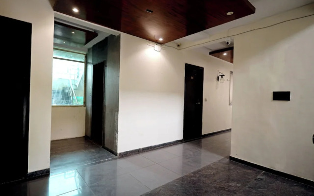 Hotel A1 Plaza - Ahmedabad