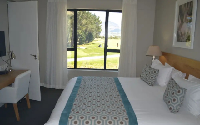 Pearl Valley Hotel by Mantis
