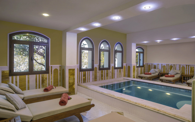 The Cove Rotana Resort