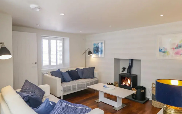 36 Sandend Village