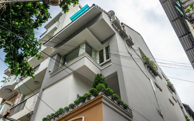 Zeta Apartment