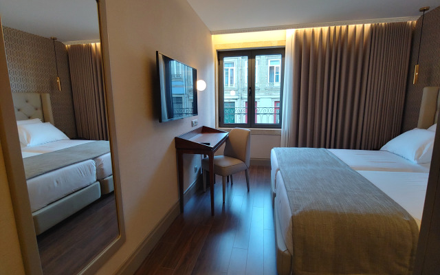 OCA Oriental Porto