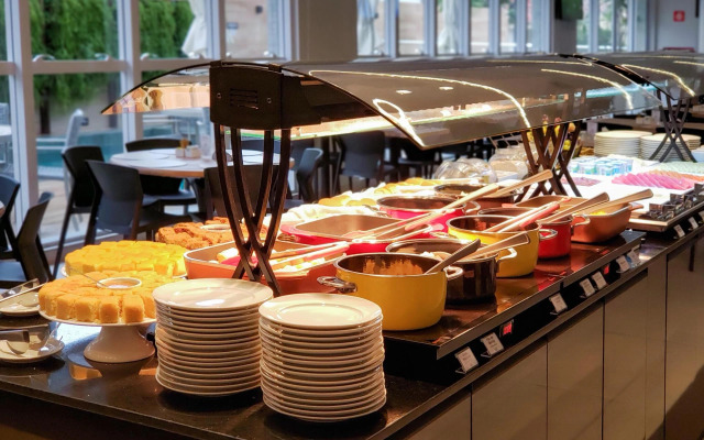 Flix Hotel