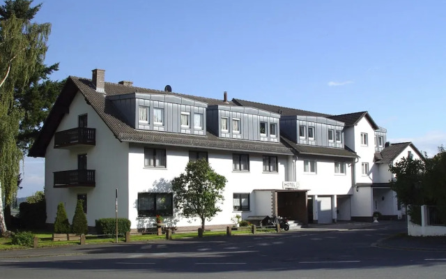 Zur Burgruine Frauenberg