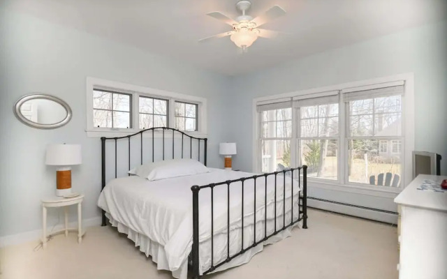 Stunning 5 Bdr, Walk to York Harbor Beach!