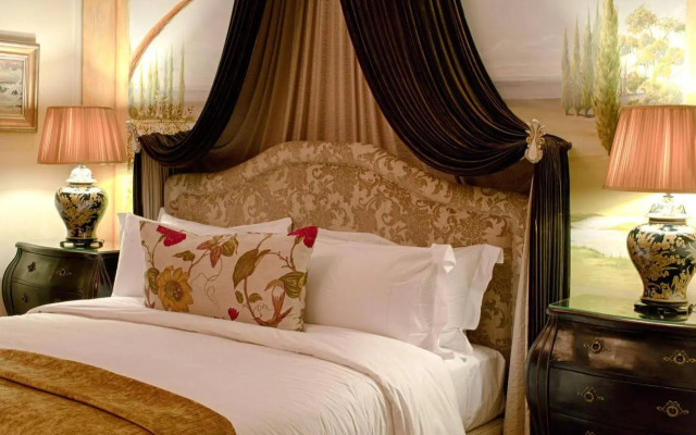 The Munro Boutique Hotel