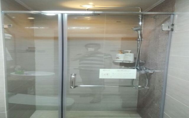 Guangzhou Yijiangyuan Waifiden Apartment (Beijing Road Pedestrian Street Tianzi Wharf)