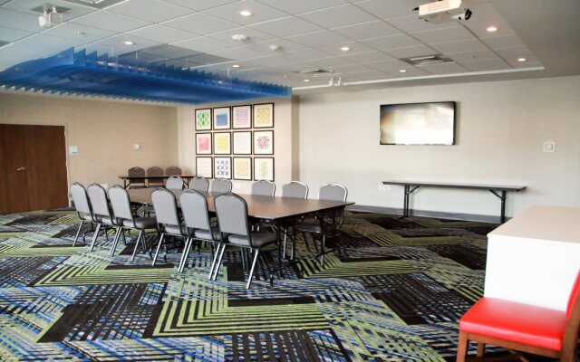 Holiday Inn Express & Suites Nashville North - Springfield by IHG