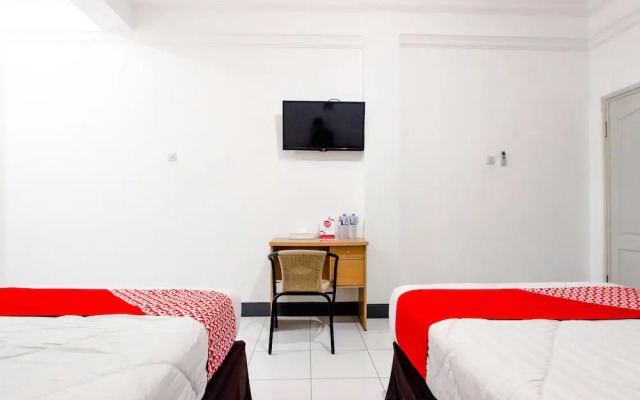 Oyo 965 Gading Guesthouse