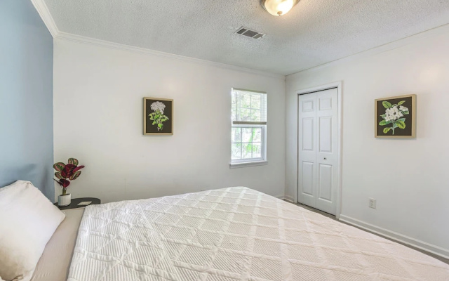 Charming Home < 6 Mi to Dtwn Birmingham!