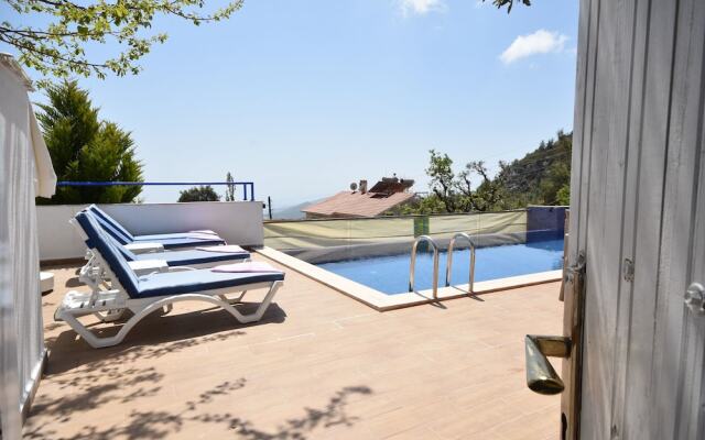 Villa Bengu by Helaltatilvillari