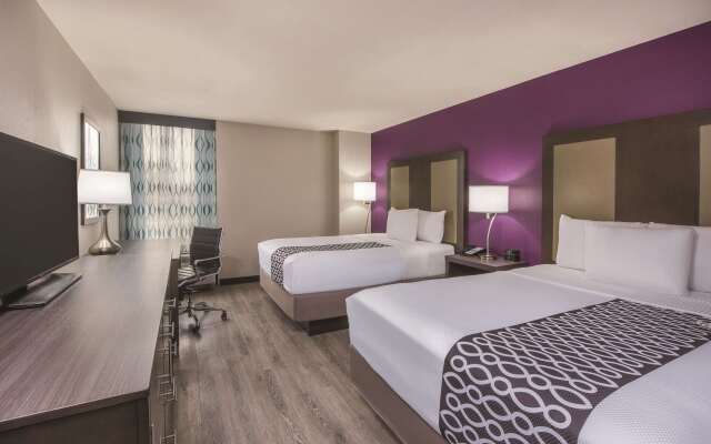 La Quinta Inn & Suites by Wyndham Festus - St. Louis South