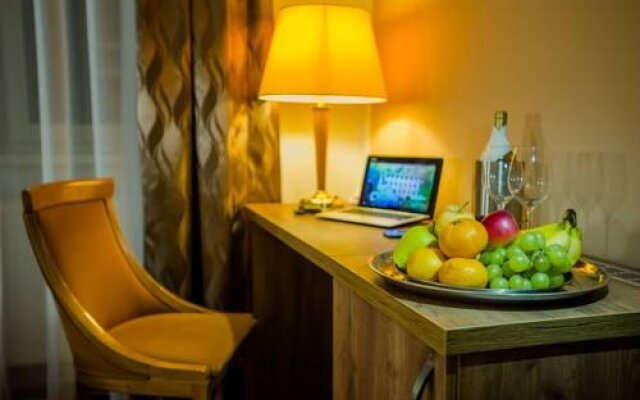 Wellness Hotel Hluboký Dvůr