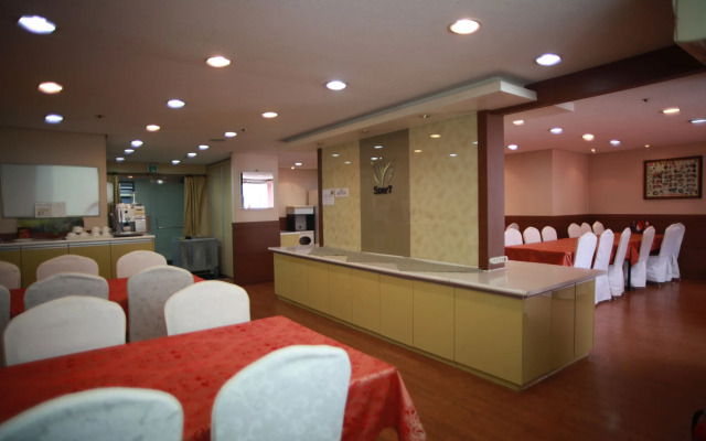 Stay 7 Residence Suwon 호텔