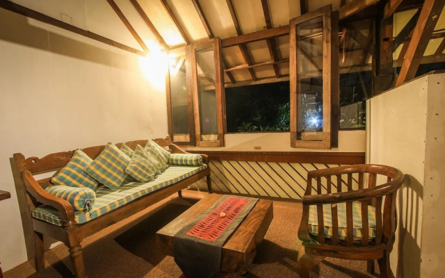 Rumah Nyaman Villa