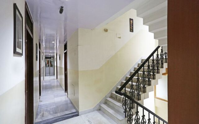 OYO 9628 Hotel Fort