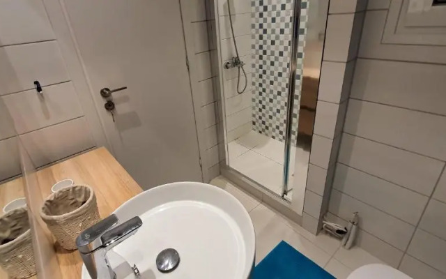 The Six Museums central Athens Stadium 4pers apart