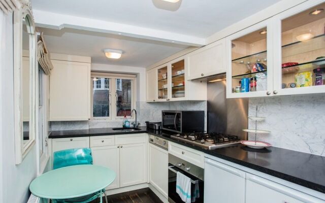 Cozy 1 Bedroom Apartment near Harrods, Knightsbridge