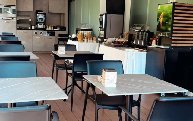 57ResHotel Orio