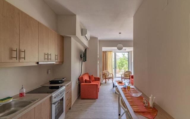 The Holiday House 1
