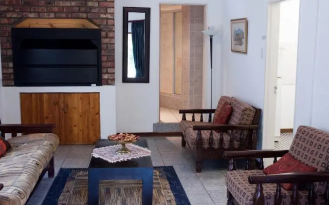 Cango Accommodation Units