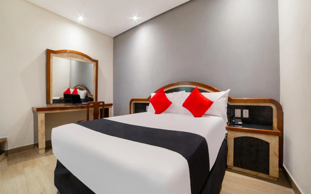 Hotel Monarca