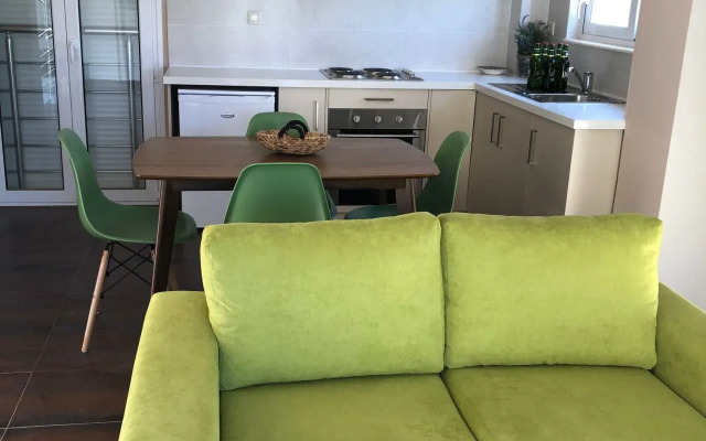 Elenis Dreams Apartments