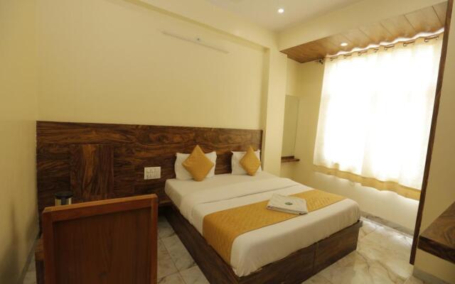 Hotel Raas Palace