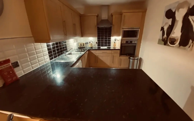 Beautiful 1-bed Apartment in Scarborough