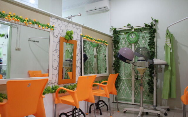 Rene Hotel
