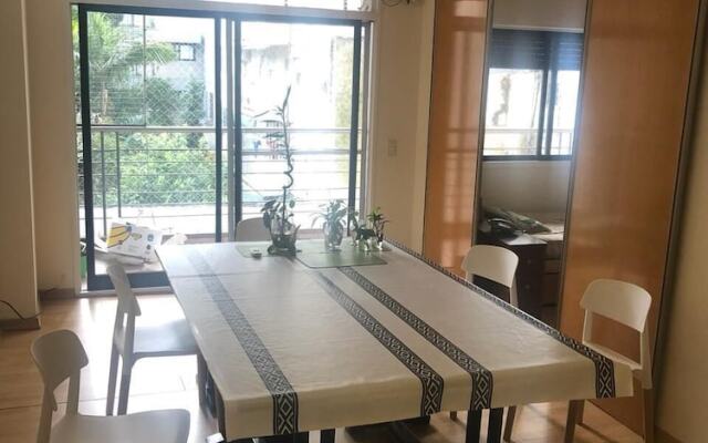 Suites & Studios 7