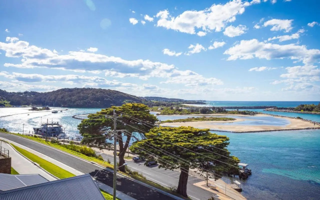 Pacific Pines Unit 5