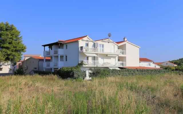 Apartment Lias - with restaurant: A5 prvi kat Rogoznica, Riviera Sibenik