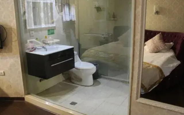 Ruixiang Business Hotel