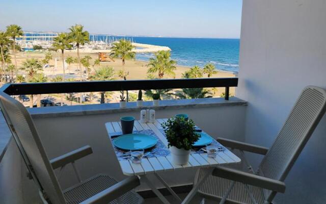 Merab Holidays Apartment Sunorama Beach Gardens 402