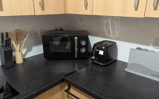 Greenhithe Flat-kent- 20 Mins to London-petsok