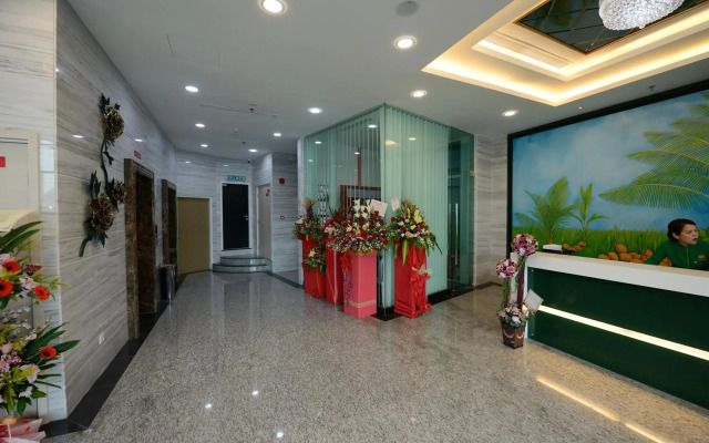 Pine Garden Hotel