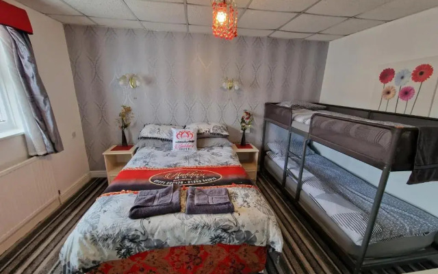 Bukhari Hotel