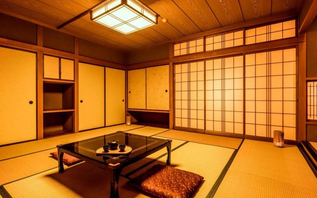 Ooedo Onsen Monogatari Awazu Grand Hotel
