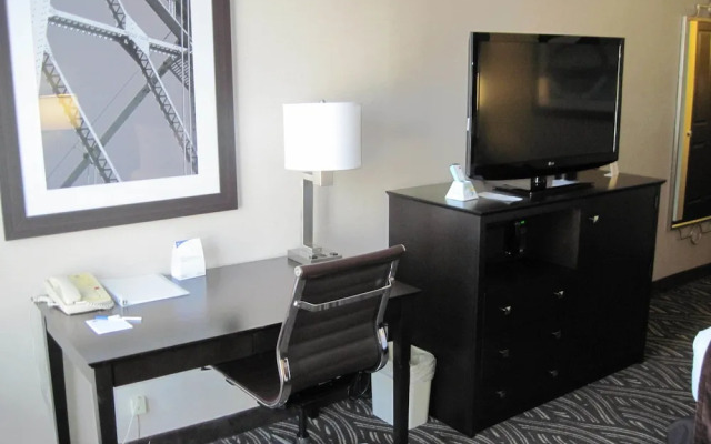 Holiday Inn Kingston
