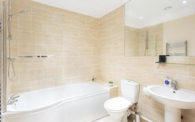 Stylish Modern City Centre Apartment