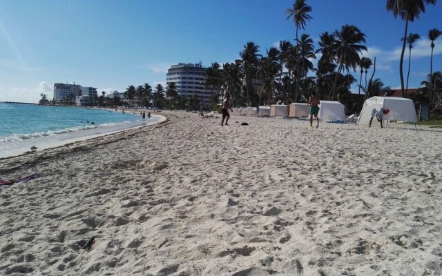 Golden Beach Apartments