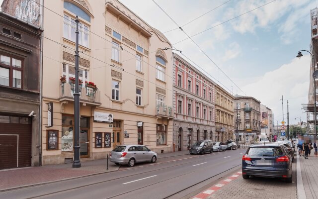 Amaretto Apartment Cracow by Renters