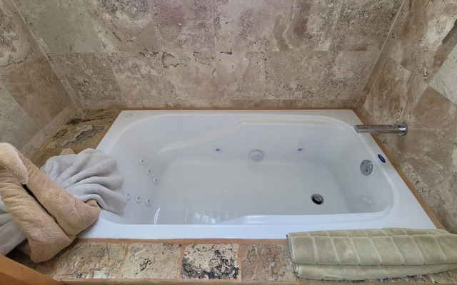 Casa Evita 4 Bedroom Beachfront Home