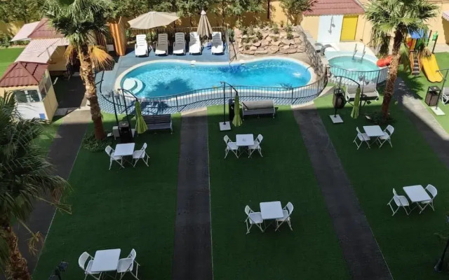 Zaman Homeland Hotel