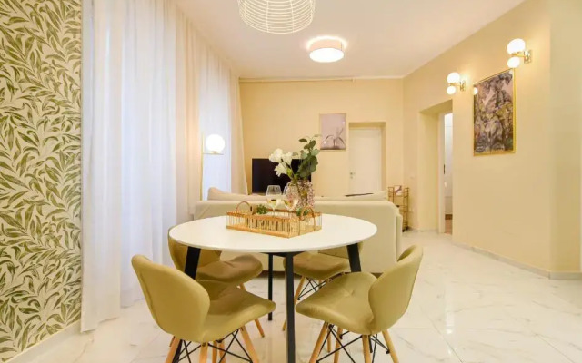 GOLDEN LEAF - Stunning Central 1BR Apt