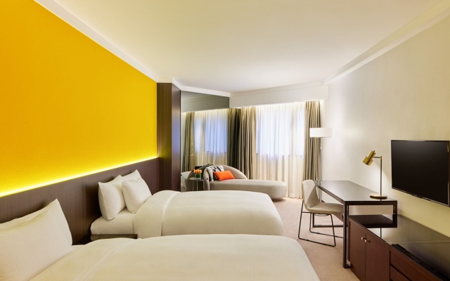 Prince, Marco Polo Hotel